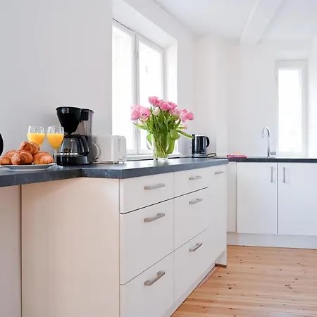 شقة Cozy 2-Bedroom Apartment In The Building From 1710 In The Center Of Copenhagen