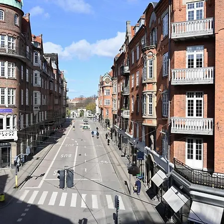 شقة Cozy 2-Bedroom Apartment In The Building From 1710 In The Center Of Copenhagen